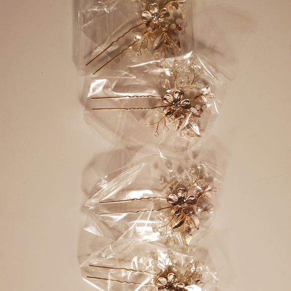 4 pc set Rose Gold flower bridal hair pins - Picture 4 of 4
